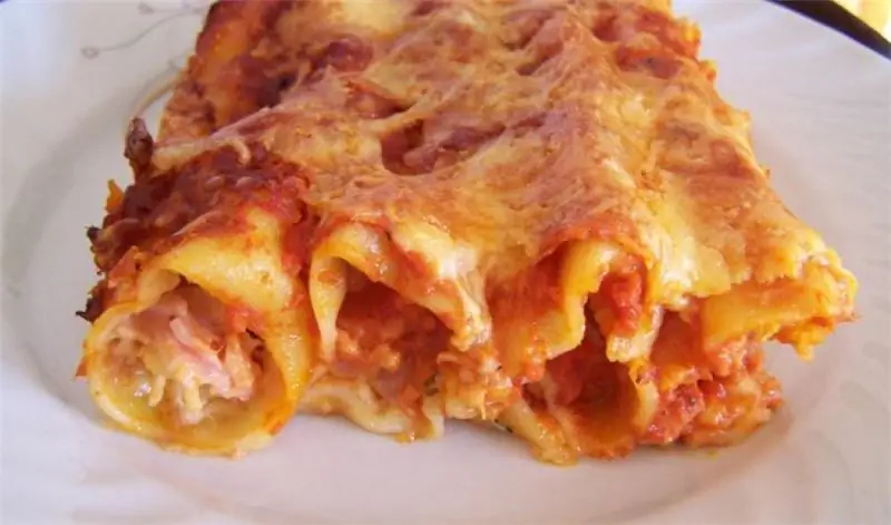 Особенные каннеллони с начинкой из сыра и мясного ассорти