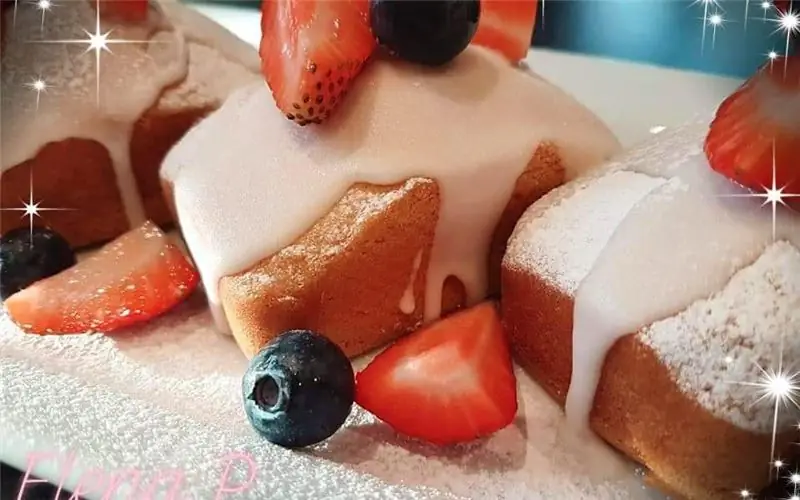 Пирожные Мадера с лимонной глазурью