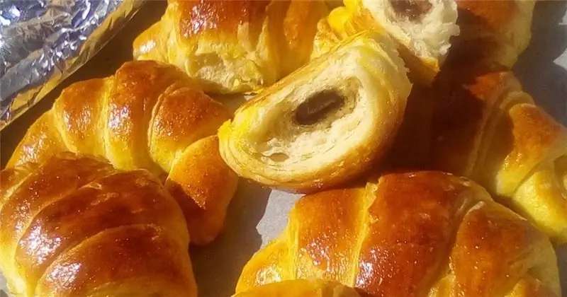 Эти домашние круассаны с мерендой вкусны и очень просты в приготовлении
