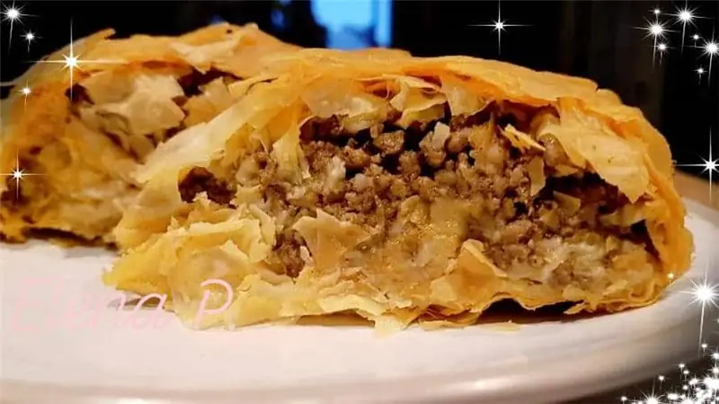 Фантастический пирог с мясным фаршем и хрустящими листьями – хрустящий и золотистый