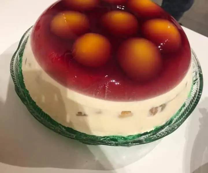 Желейный десерт с компотом