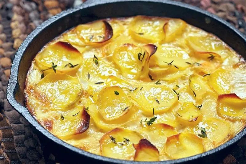 Невероятная вкуснота – Запеченный картофельный гратен с карамелизированным луком и грюйером