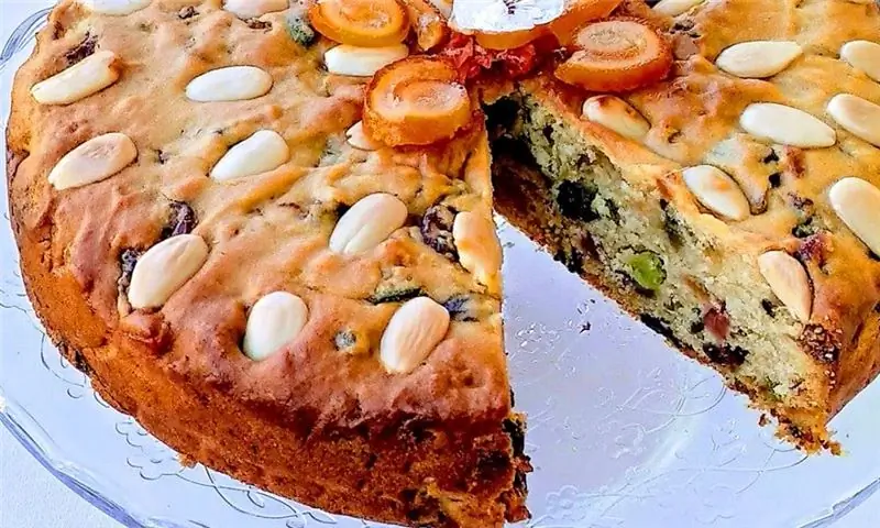 Фруктовый торт Данди с насыщенным фруктовым вкусом и миндалем в оформлении