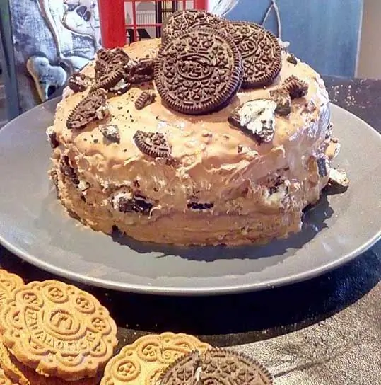 Специальный пирог с грецкими орехами и торт OREO! Два вкусных рецепта от Цени Тсанакциду