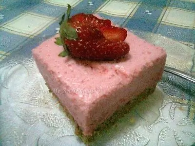 Легкий, крутой и очень простой ленивый клубничный торт