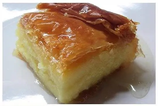 Вкусный молочный пирог с суперцветом