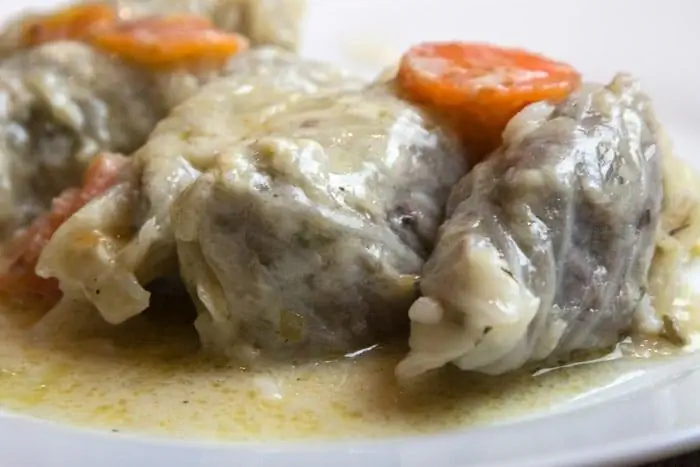 Домашние вкусные вареники из капусты с легким яйцом и лимоном. Читайте рецепт