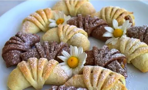 Простые и вкусные яблочные круассаны с домашним тестом