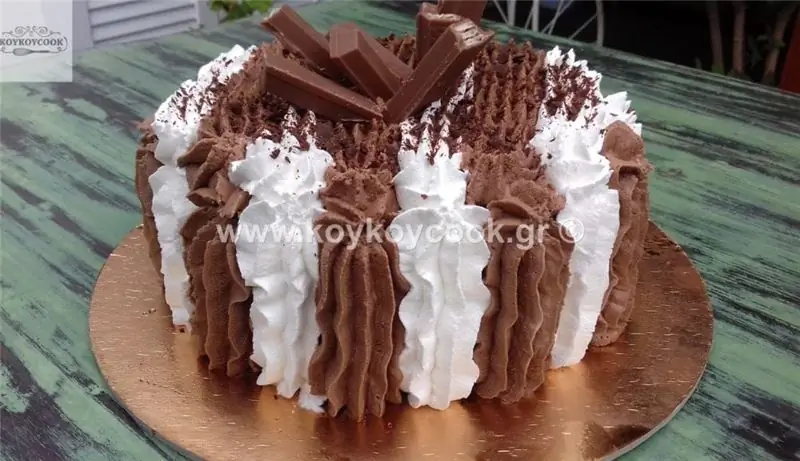 Menelik Cake – смешанный с ванильным кремом и кремом Серрано