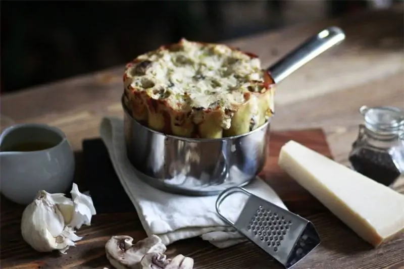 Каннеллони с начинкой из болоньезе в горшочке с сырным соусом.. Вкуснятина и Легкость неописуемая