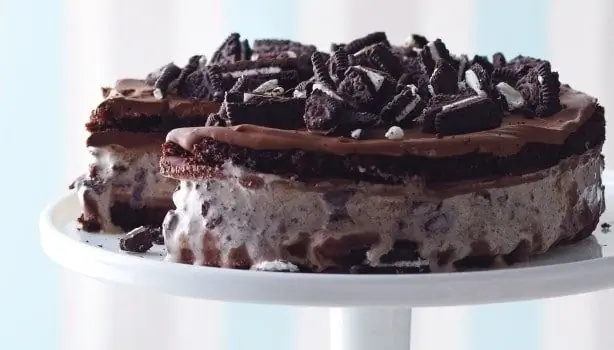 Приготовьте самый простой, быстрый и летний домашний торт-мороженое OREO