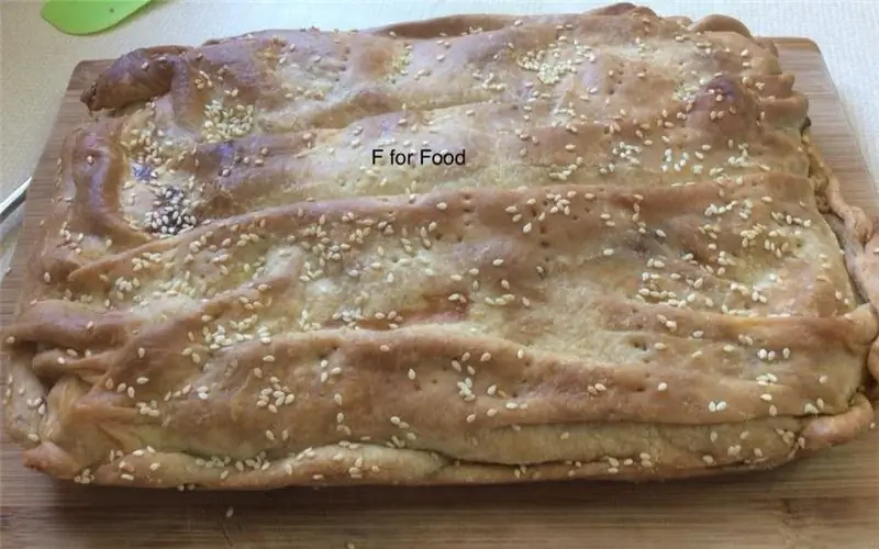 Куриный сырный пирог с домашним листом