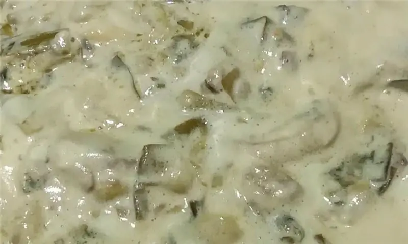 Замечательная еда свиная корейка с яйцом и лимоном