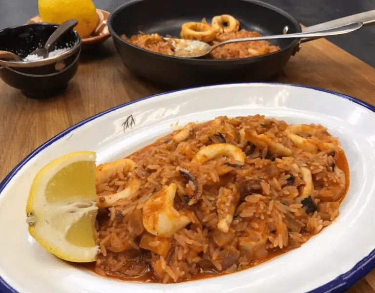 Специальный рецепт: кальмары с рисом