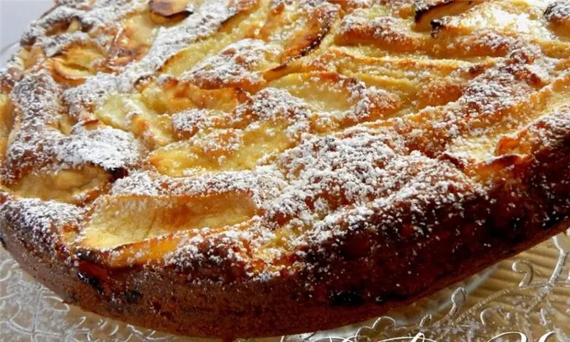 Этот пирог с яблоками и корицей без дрожжей настолько прост и настолько вкусен, что вам обязательно захочется его попробовать