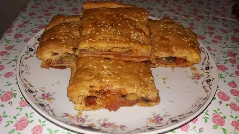 Пирог со вкусом пиццы Спец
