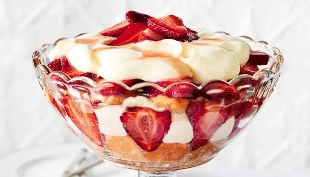 Удивительные рецепты с клубникой, которые взорвут ваш вкус