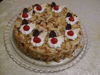 Миндальный торт классика ручной работы