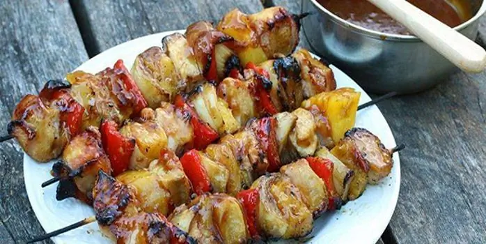 Невероятный рецепт куриного шашлыка, который вы точно еще не пробовали