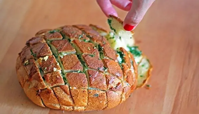 Чесночный хлеб с Моцареллой