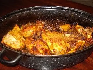 Курица с баклажанами и ароматом с Андроса