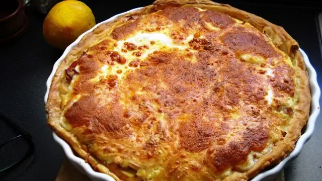 Тарт с луком-пореем, мани синглино, греческими сырами и апельсином