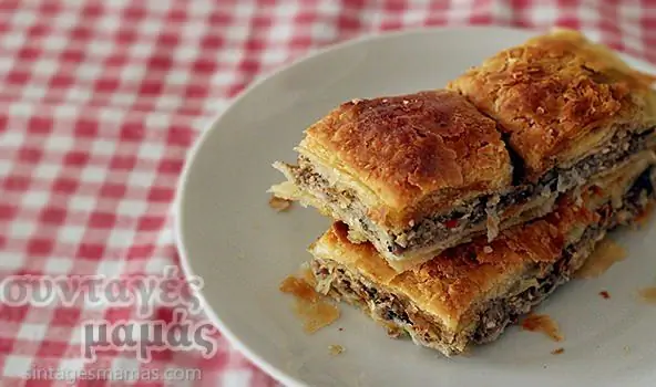 Пирог из баклажанов с грибами и грецкими орехами