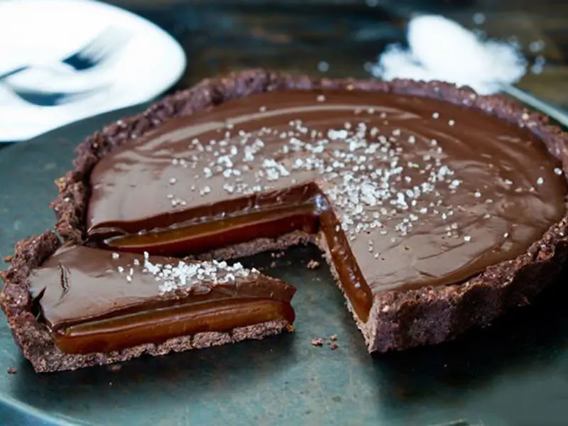 tarta 1912V01 data-jpibfi-post-excerpt=data-jpibfi-post-url=https://www.foodmaniacs.gr/recipe/tarta-sokolatas-ki-almyris-karamelas/ data-jpibfi-post tarta 1912V01 data-jpibfi-post-excerpt=data-jpibfi-post-url=https://www.foodmaniacs.gr/recipe/tarta-sokolatas-ki-almyris-karamelas/ data-jpibfi-post