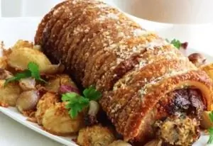 Рулет из свинины с картофелем и горчицей