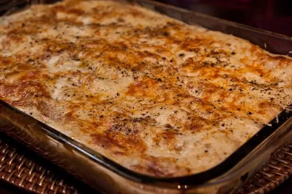 каннеллони с фаршем и бешамель в духовке каннеллони с фаршем и бешамель в духовке