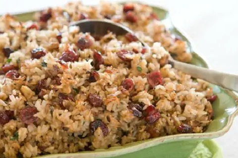 Фаршированная индейка с рисом, яблоками и сухофруктами