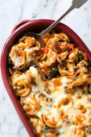 Какой сыр внутри тортеллини?