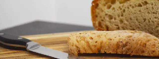 Остается ли свежий кусок хлеба свежим?