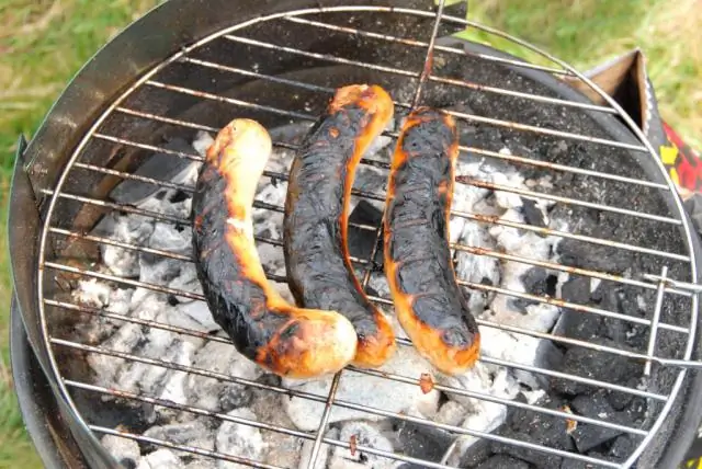 Безопасно ли есть обугленное мясо?