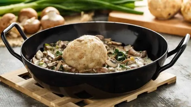 Оленьи медальоны с франконскими клецками