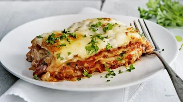Лазанья с фаршем и листами лазаньи