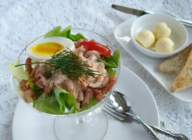 Коктейль из креветок Подавать с тостами и маслом мммч