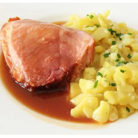 Badisches Scheufele с картофельным салатом