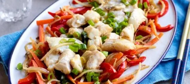 Жареные овощи с рыбой