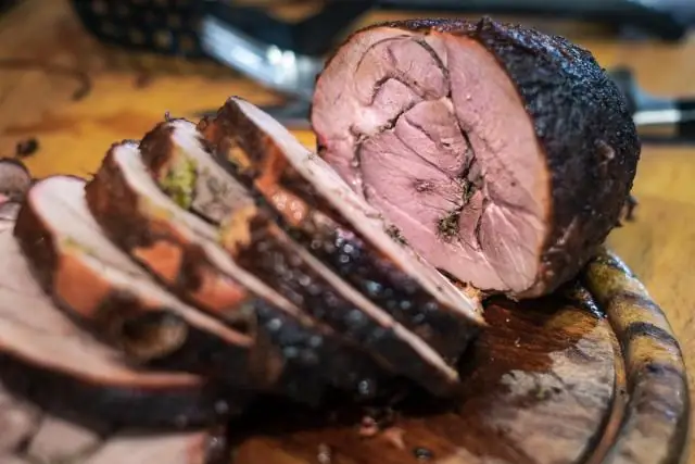 Жаркое из вепря по-мангельмански с шиповником