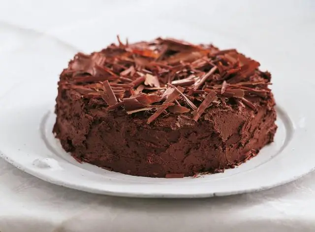 Сытный каштановый торт