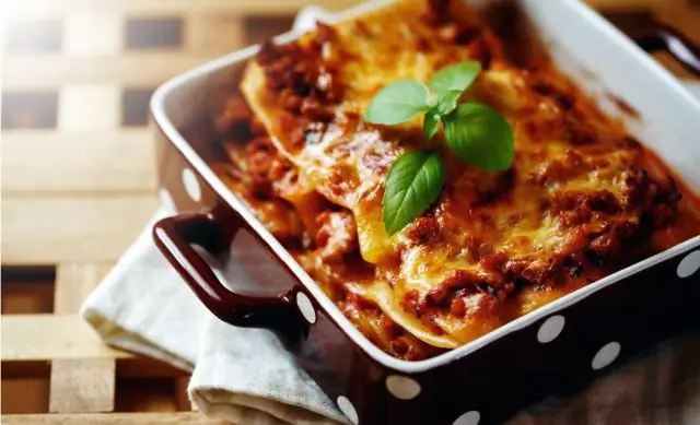 Любимая лазанья с фаршем и луком