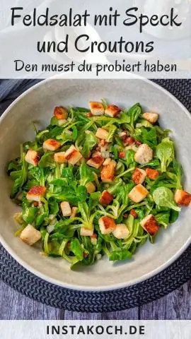 Зимний салат с беконом и орехами