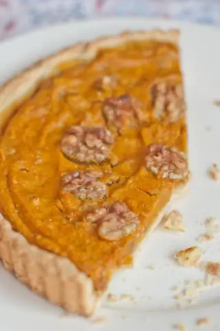 Тарт тыквенный с грецкими орехами