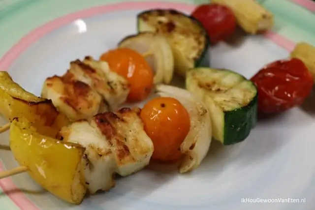 Овощной шашлык с экзотическим соусом