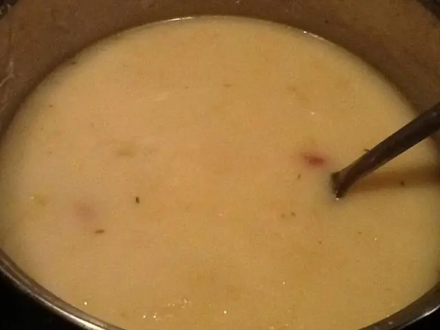 Суп из квашеной капусты с сосисками