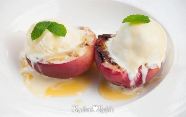 Персиковый пунш с персиками и ванильным сахаром