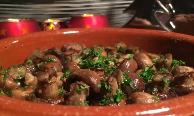 Гуляш из кабана с грибами